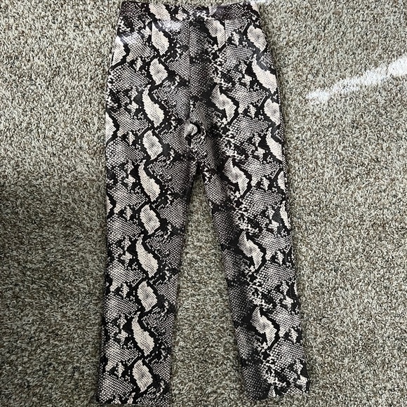 Urban Outfitters Maia Snake Print High Waisted Pants - Picture 3 of 4
